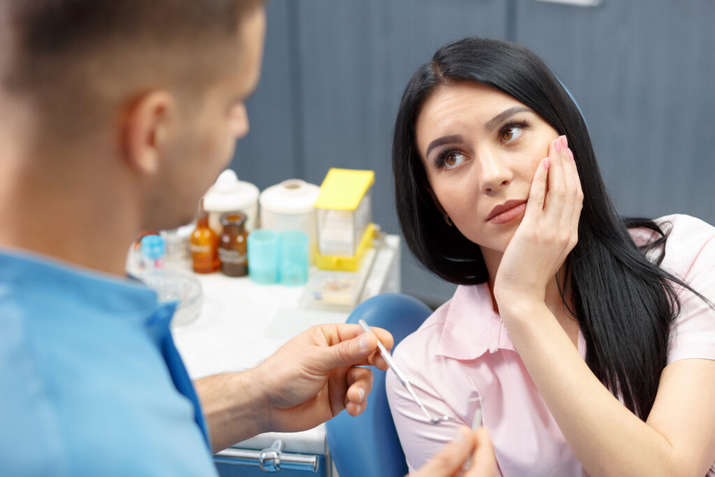 Severe Tooth Pain? When to Go to an Emergency Dentist in Marina del Rey